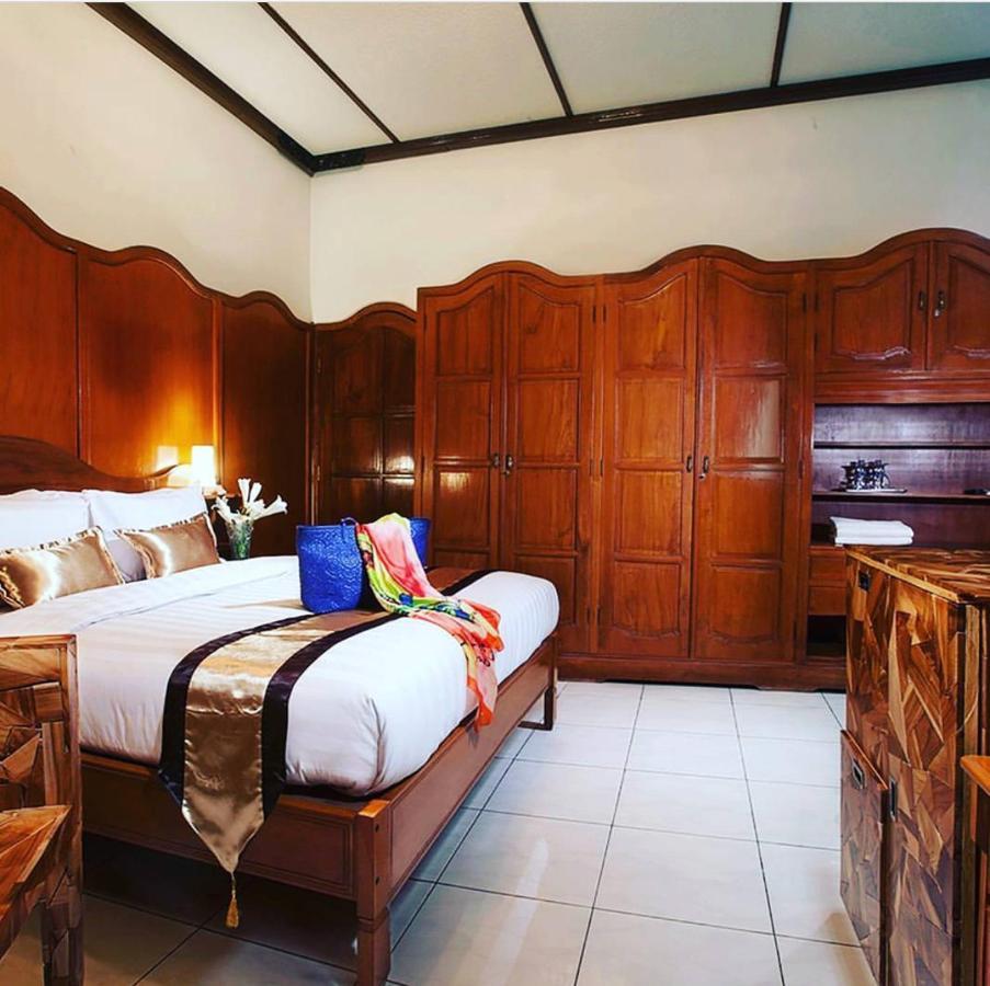 Raintree Boutique Villa&Gallery Yogyakarta Extérieur photo