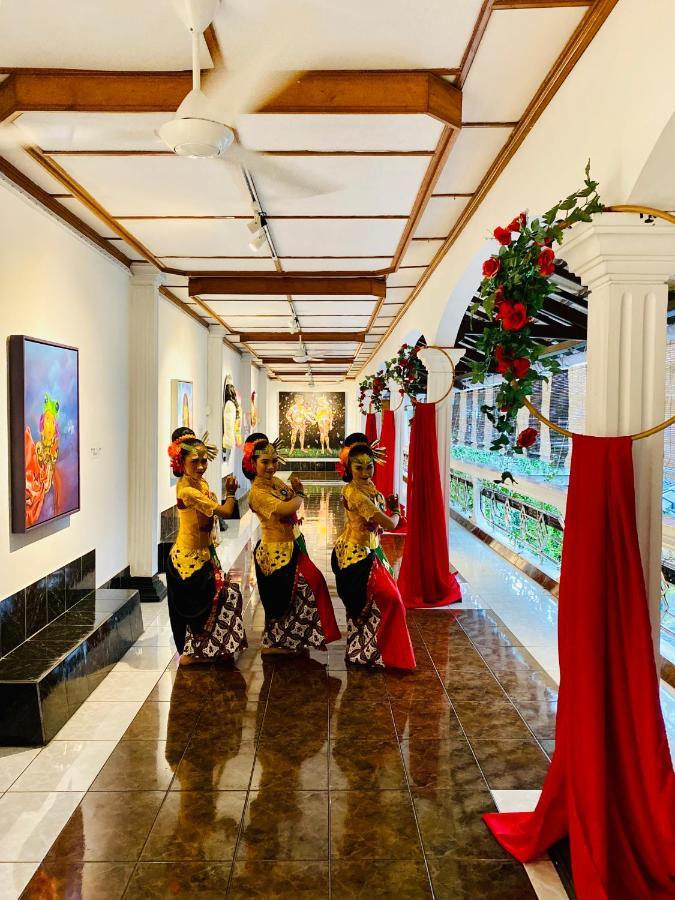Raintree Boutique Villa&Gallery Yogyakarta Extérieur photo