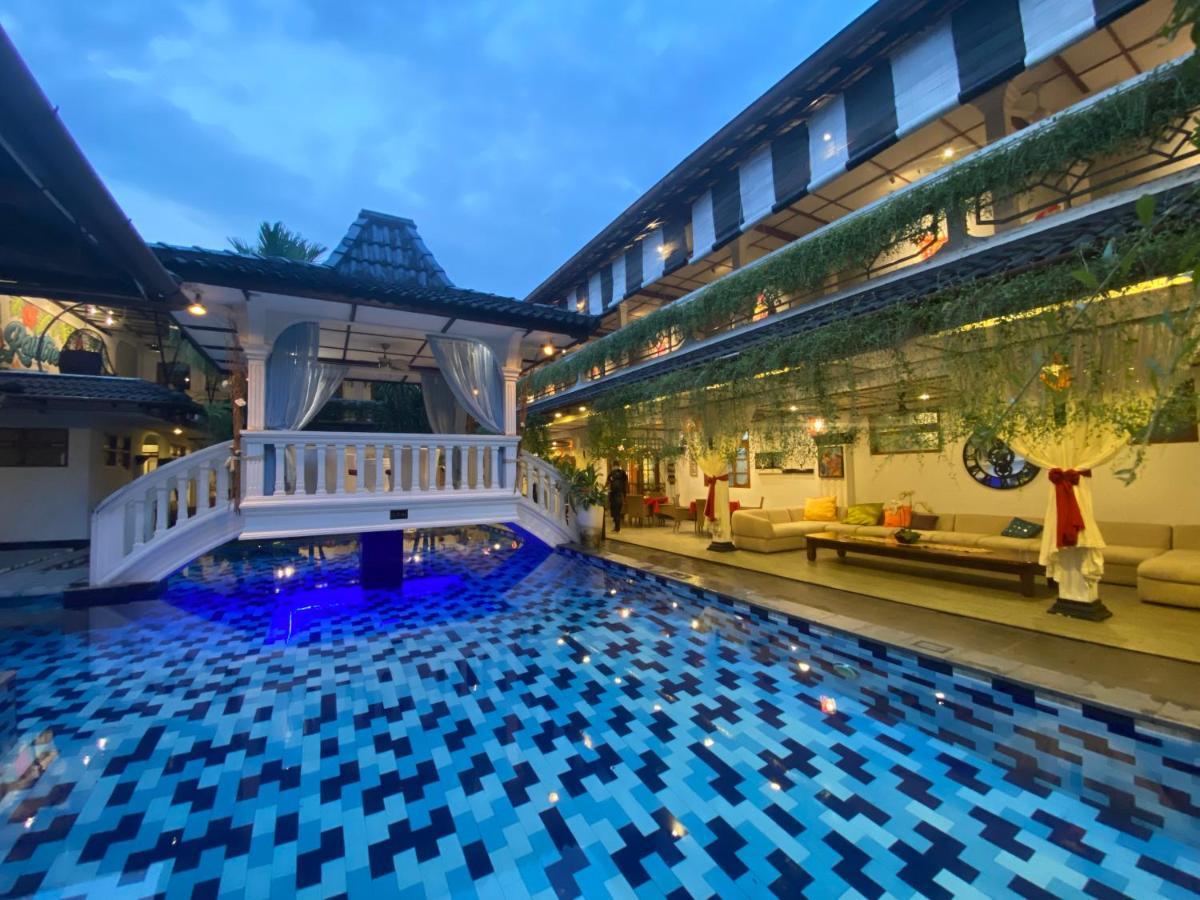 Raintree Boutique Villa&Gallery Yogyakarta Extérieur photo