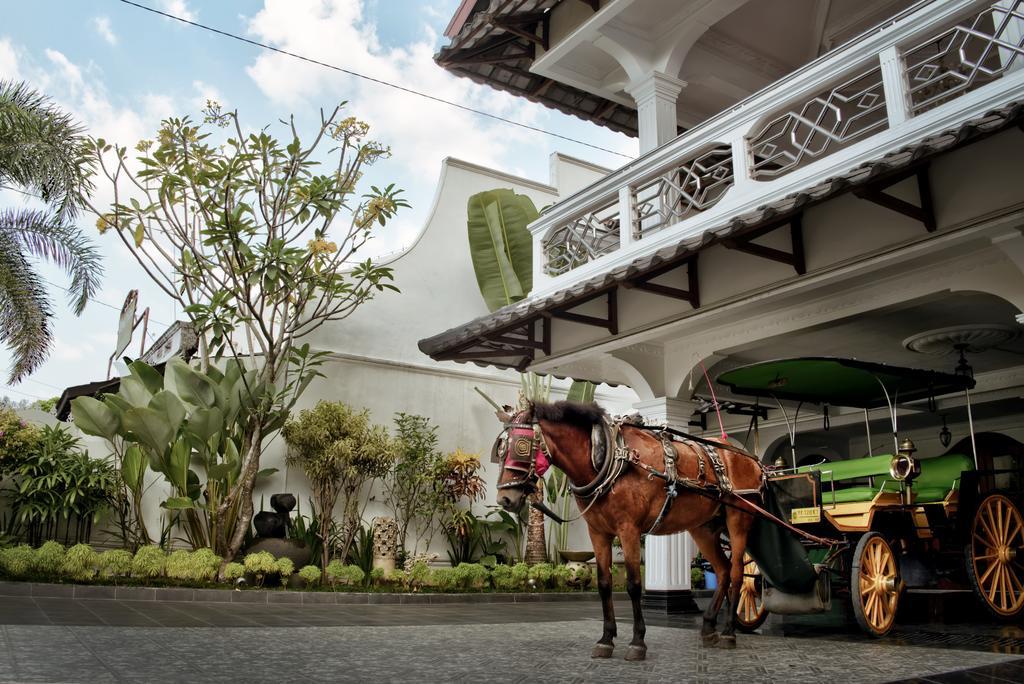 Raintree Boutique Villa&Gallery Yogyakarta Extérieur photo